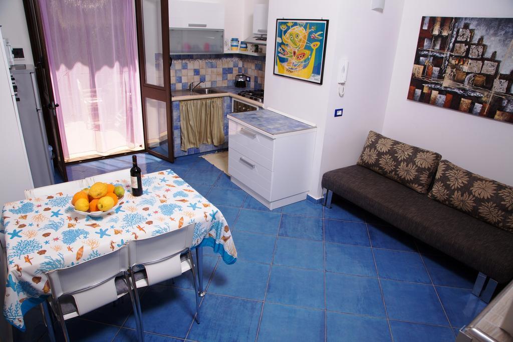Villa Laila Balestrate Szoba fotó